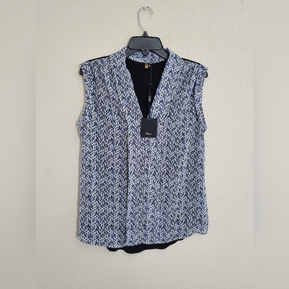 Women's Blue and White Sweater - Picture 6 of 8